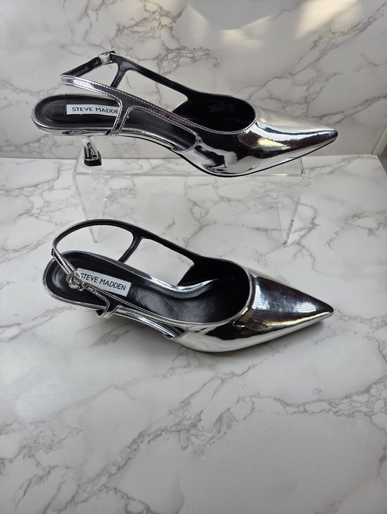 Steve Madden Shoes - Steve Madden Silver Pointed Slingback Heels(B4)